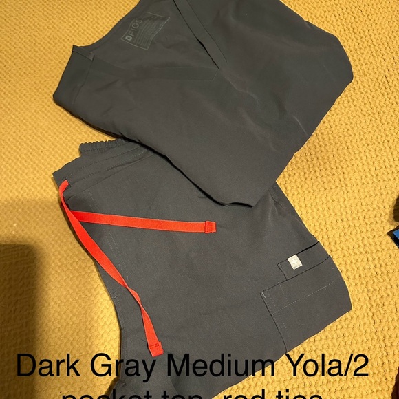 FIGS - Picture 11 of 16